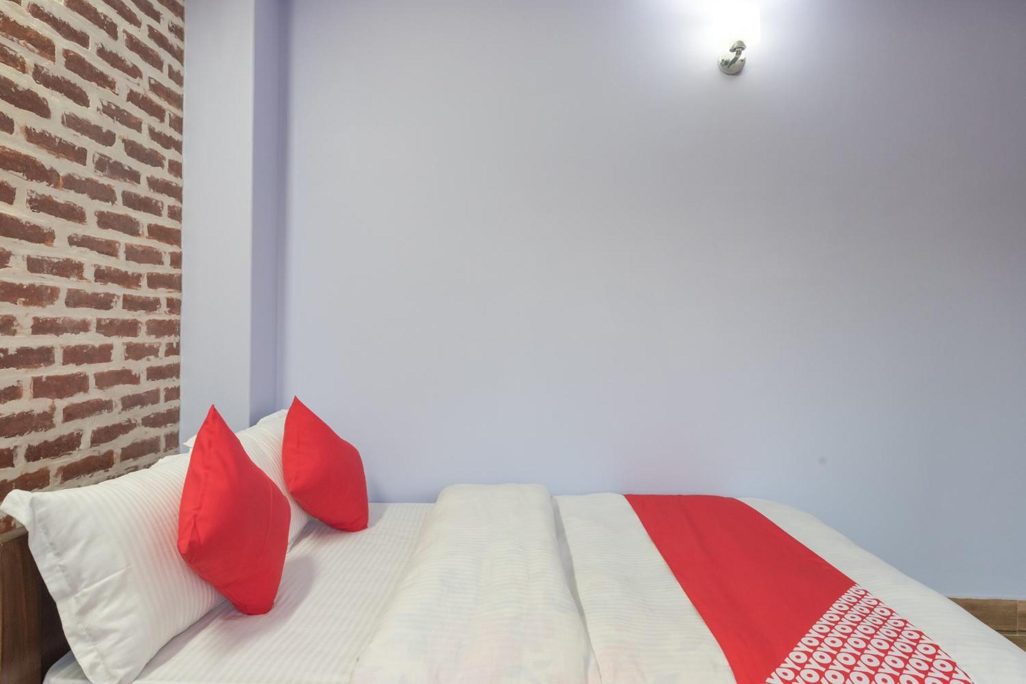 OYO 729 Hotel Era Balaju Buitenkant foto